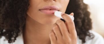 Óleos Essenciais para Lábios Rachados